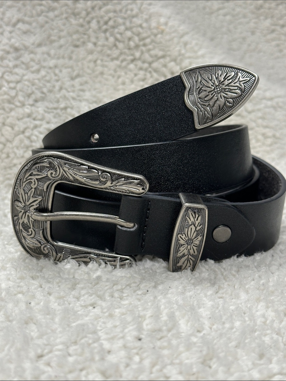 Ssumday Black Western Leather (?)
Belt Engraved Silver Cowgirl Buckle XL